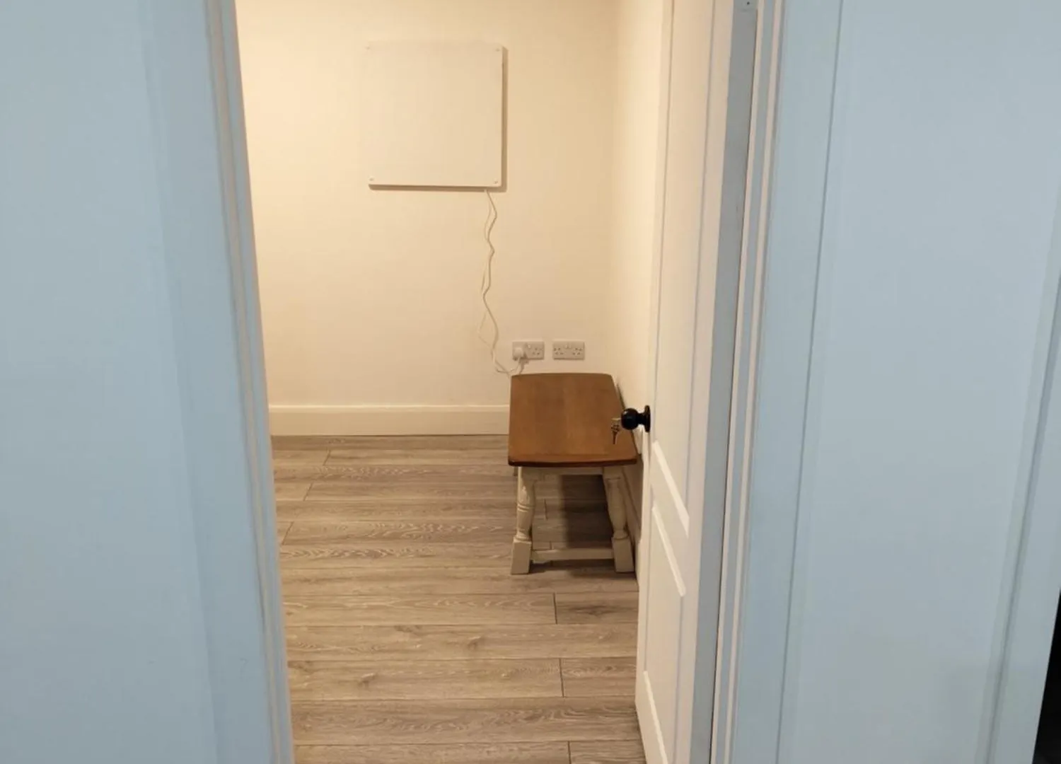 Flat by the High Street Apartment Southall